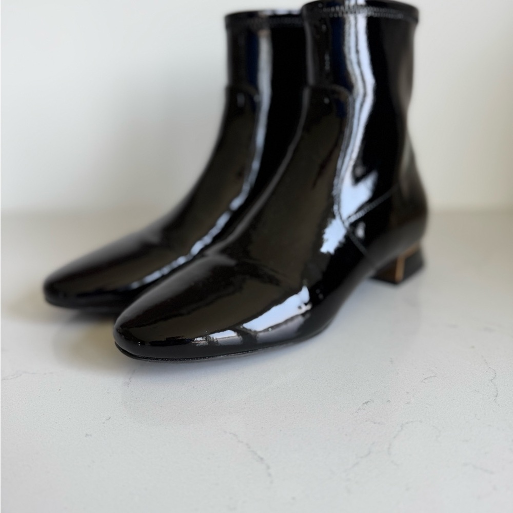 Tory Burch Black Ankle Boots with Patent Finish